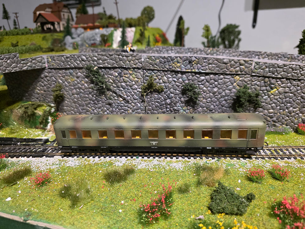 Thumbnail: Liliput DRG Camouflage Passenger Car Set 837 HO Scale DC