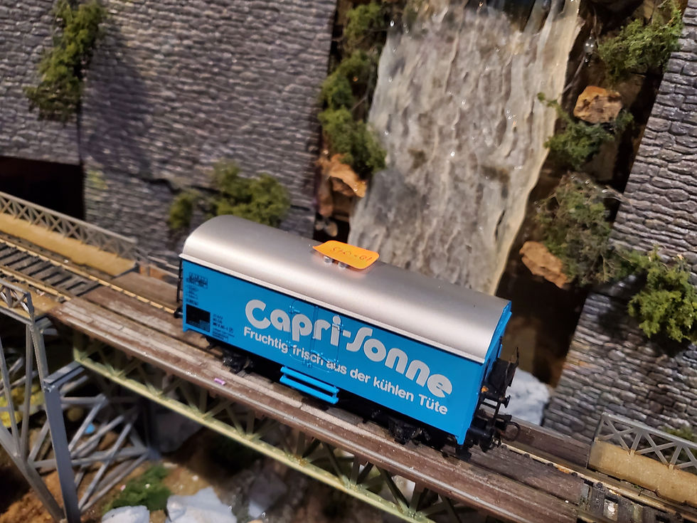 Thumbnail: Marklin DB carpri sonne Freight Car 10-045 HO Scale AC