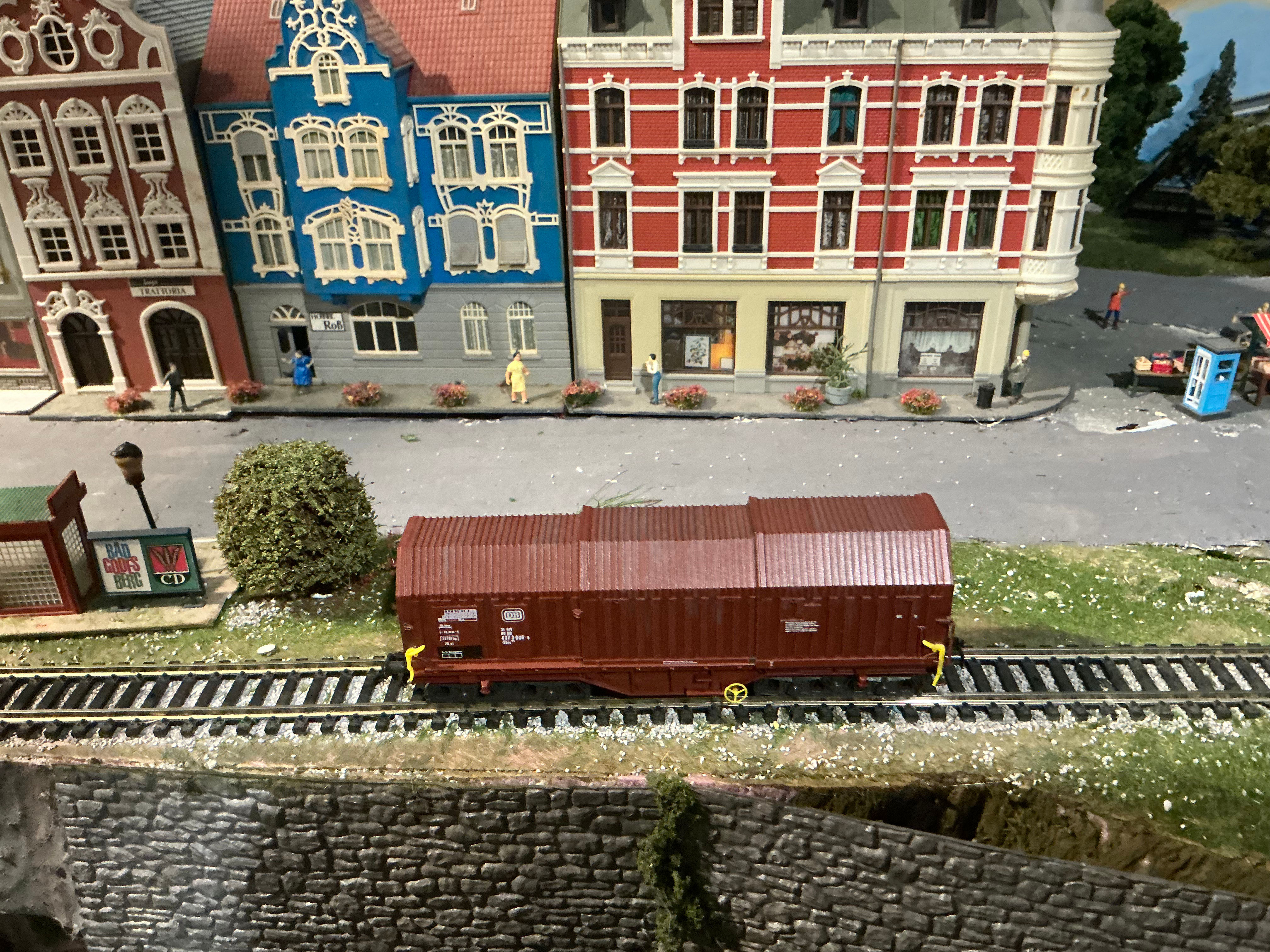 Roco DB Telescoping Wagon 46284 HO scale DC
