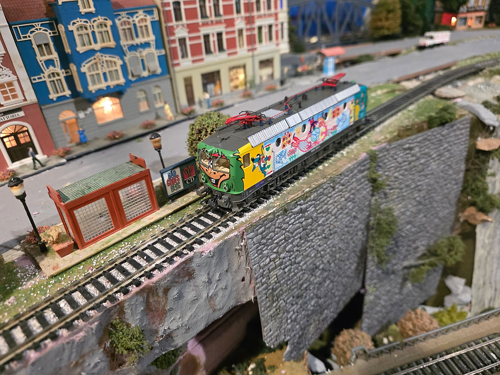 Thumbnail: Roco OBB 1044 kids Electric Locomotive 63582 HO Scale DCC Ready 