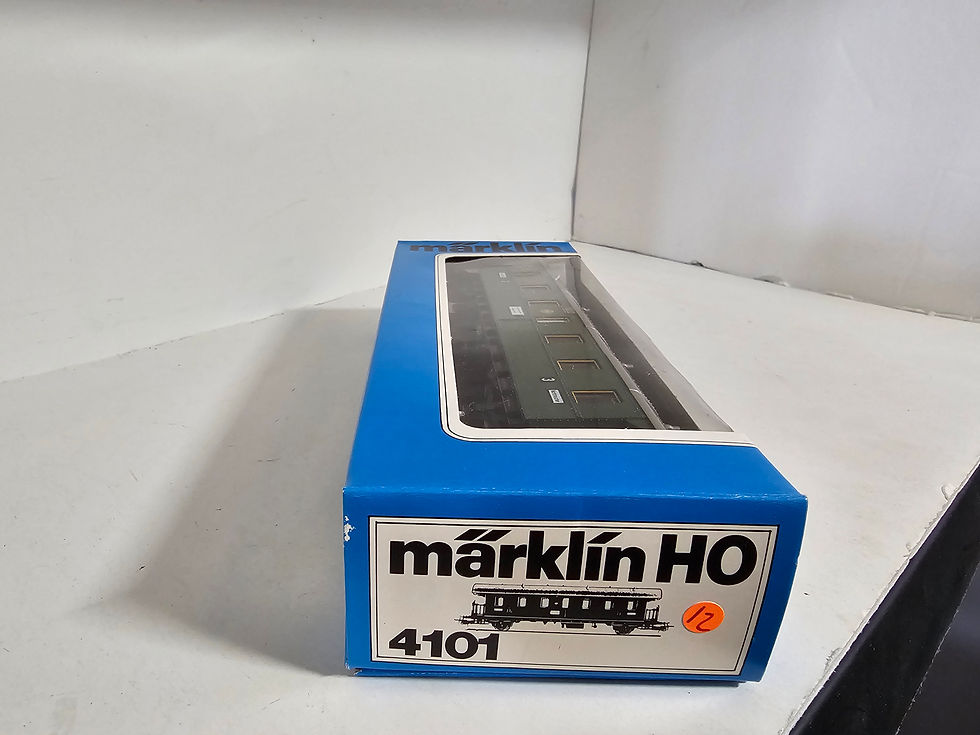 Thumbnail: Marklin DR Passenger Car 4101 HO Scale AC 