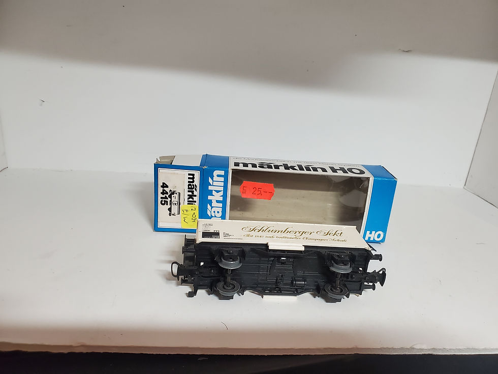 Thumbnail: Marklin OBB Schlumberger sekt Freight Car 4415 HO Scale AC