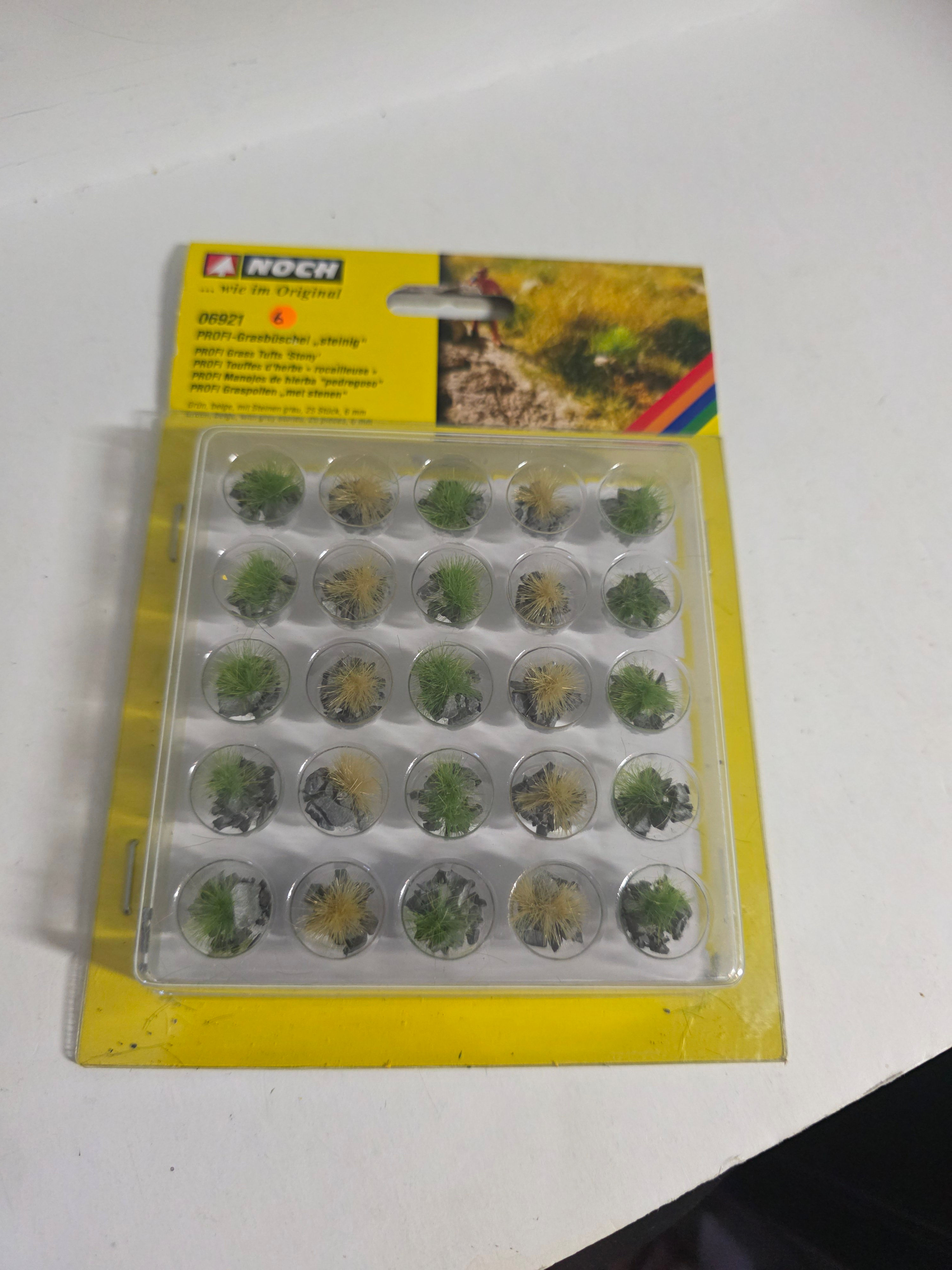 Noch Stony Grass Tufts 06921 HO Scale