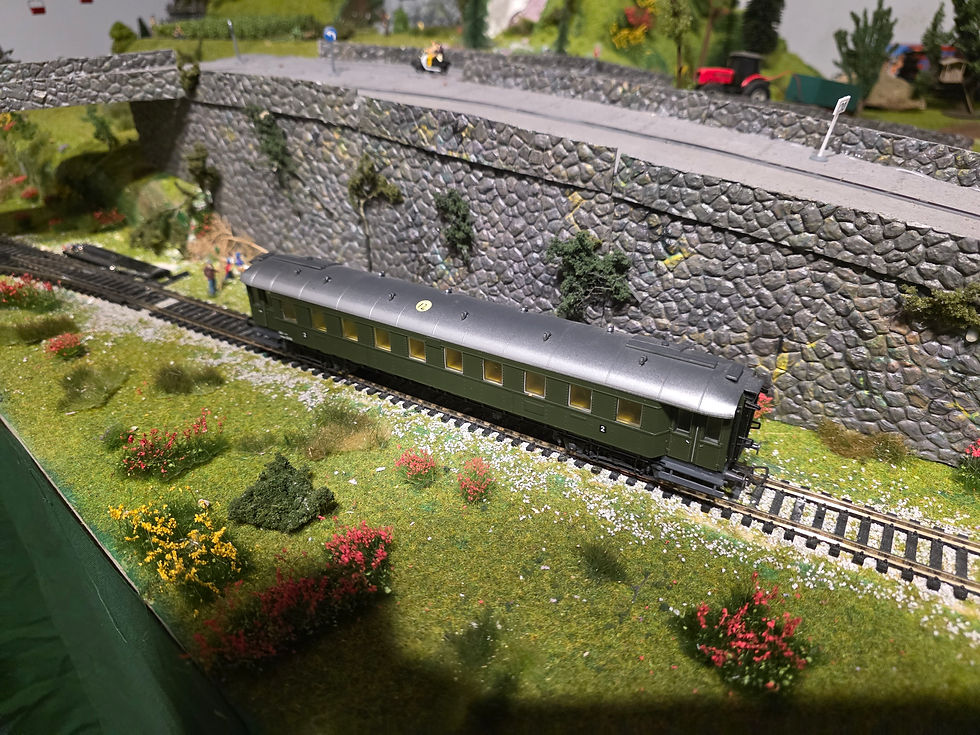 Thumbnail: Liliput OBB Passenger Car 12 HO Scale DC