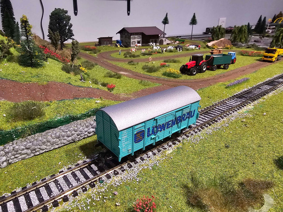 Thumbnail: Roco DB Lowenbrau Freight Car 11-10 HO Scale AC 
