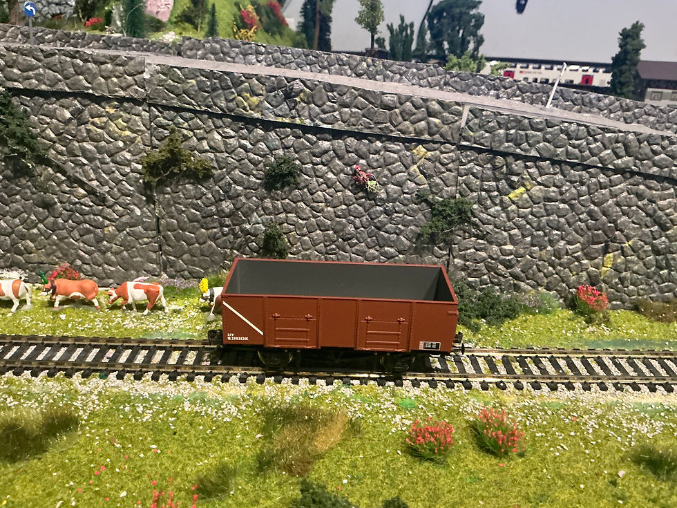 Thumbnail: Hornby Mineral Wagon R6161 OO scale DC