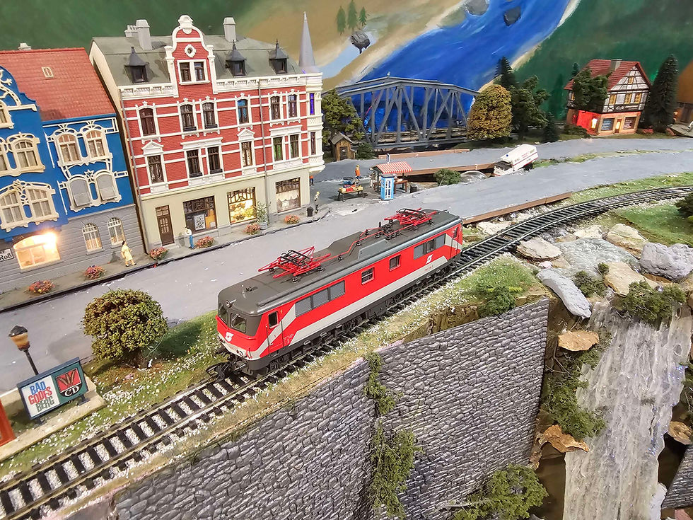 Thumbnail: Roco OBB 1110 Electric Locomotive 43760 HO Scale DCC Ready 