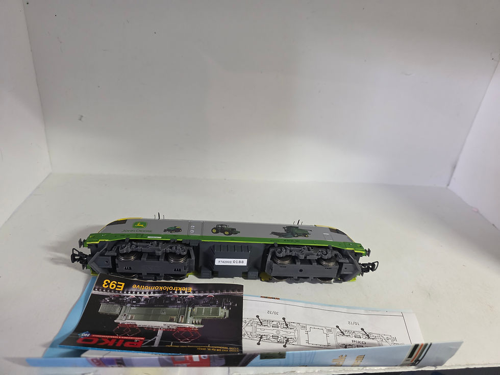 Thumbnail: Piko Rh 1016 John Deere Electric Locomotive 57429 HO Scale DCC Ready 