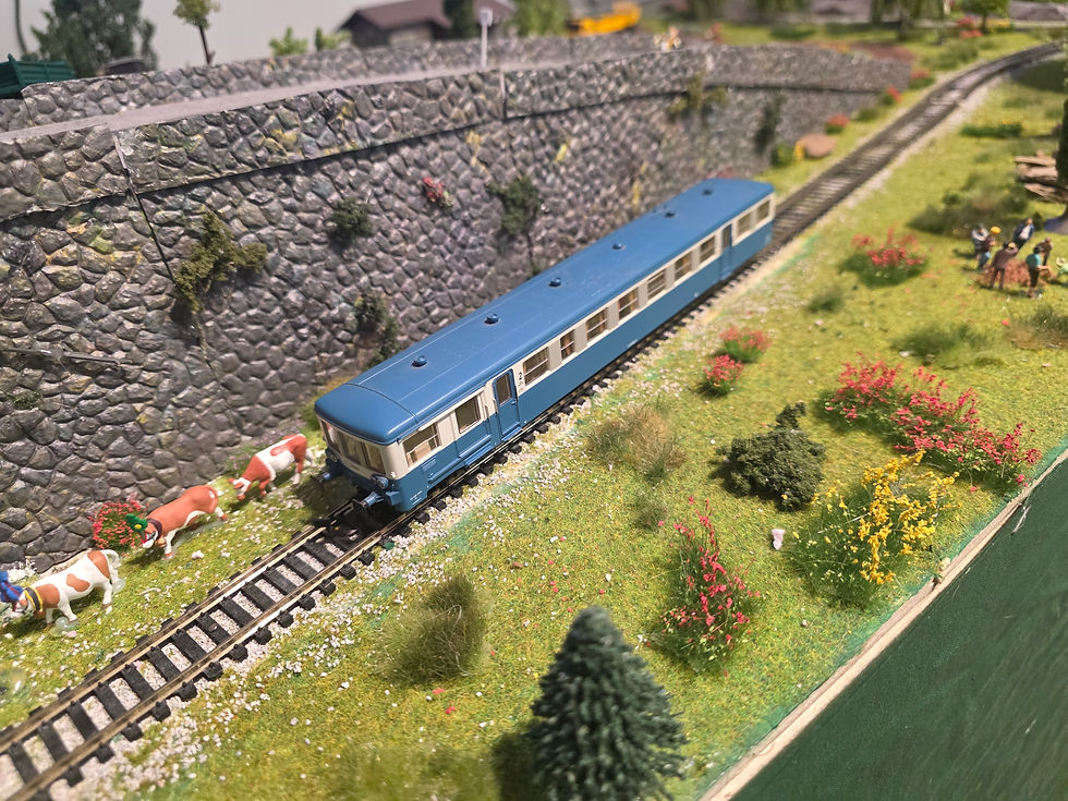 Thumbnail: Roco SNCF Rail Car 44257a HO Scale DC