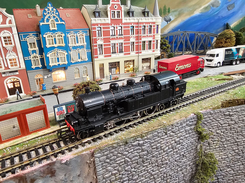 Thumbnail: Marklin SNCF 232 TC Steam Locomotive 3107 HO Scale AC 
