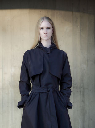 Black Raincoat in Nanomembrane waterproof