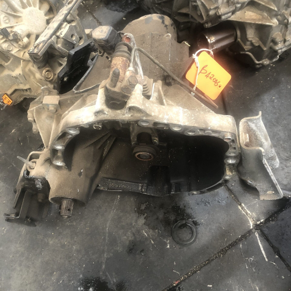 Volvo V40 B4204S S40 2.0L Manual Gearbox