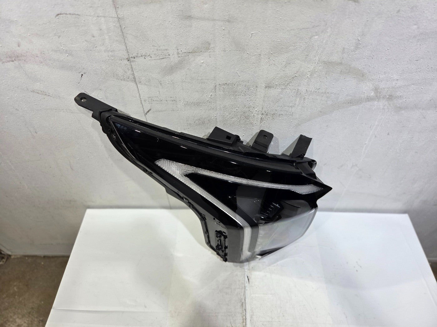 Kia Sportage 2025 LED Headlight Right