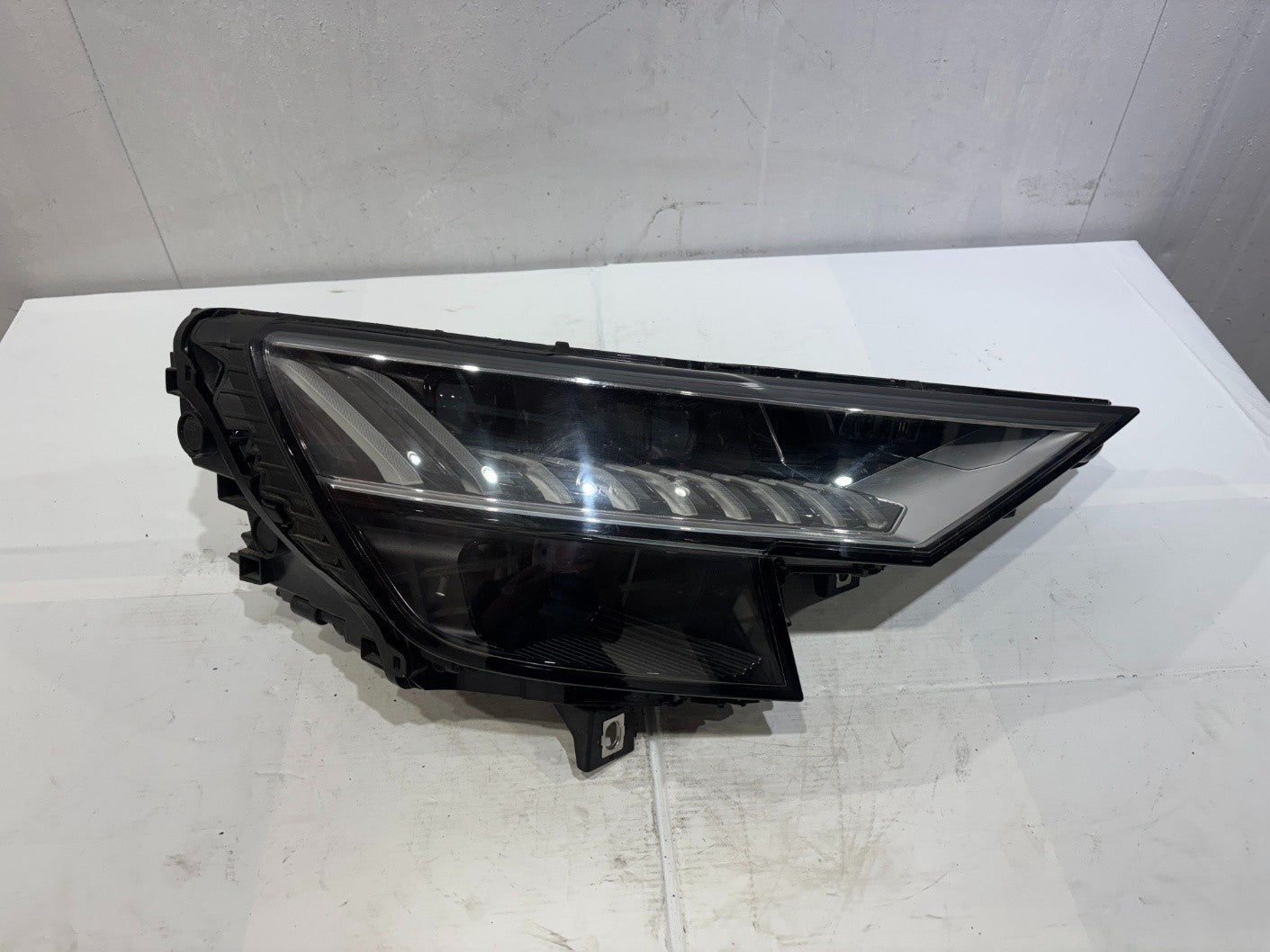 Audi Q8 SQ8 2019–2023 LED Headlight Right