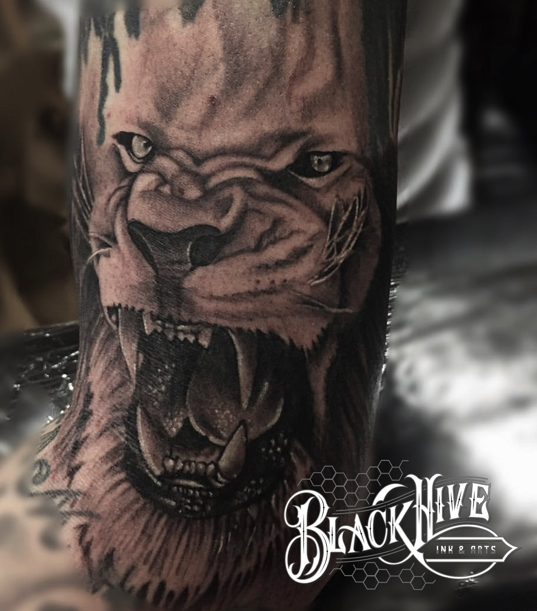 LION best tattoo black and grey tatt