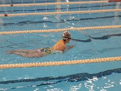 Elena Fernández, David Ramos y Guillermo Guinea representarán a Zuzenak en los Campeonatos de Euskadi de natación adaptada