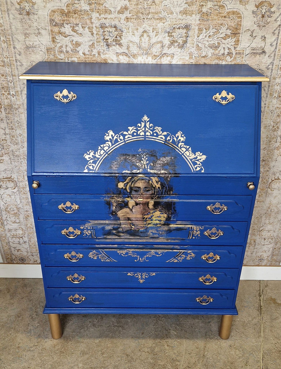 Thumbnail: Zeer mooie handbeschilderde secretaire in royale blauw