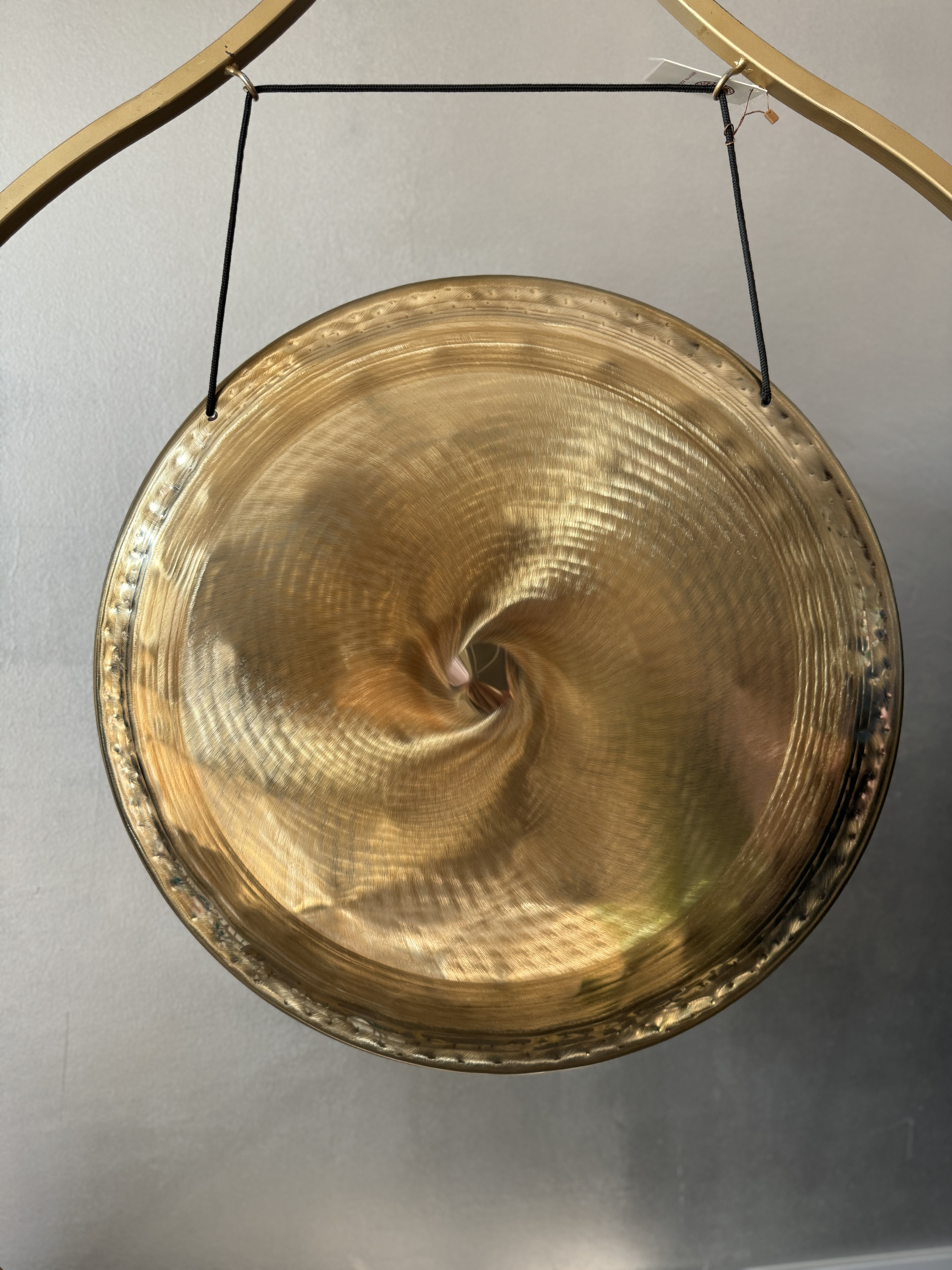 SOLD. 26" Golden Mirror Grotta Sonora Gong