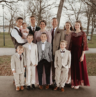 Maluchis Family.jpg