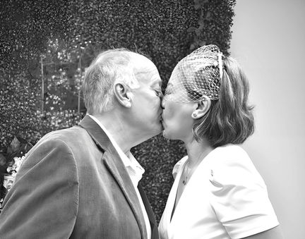 2025-09-03-12-01-22-930