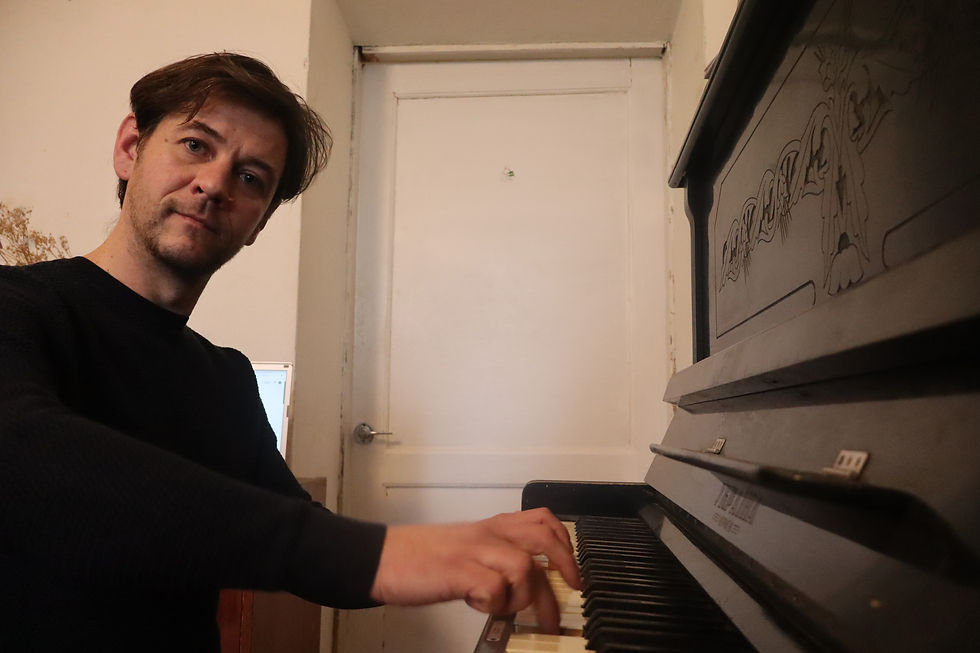 Der Musiker Oleksii Zaslotsky hofft auf eine lebenswerte Ukraine