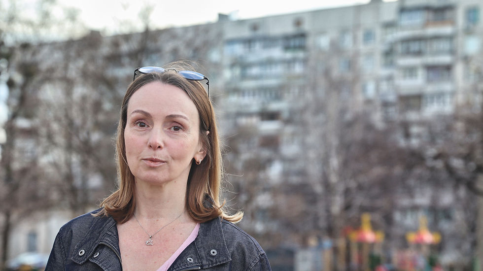Nataliya Fesyuk in Kharkiv’s Kholodnohirskyi district. Residents had already returned to the area only hours after a Russian drone strike hit the neighborhood. April 2026