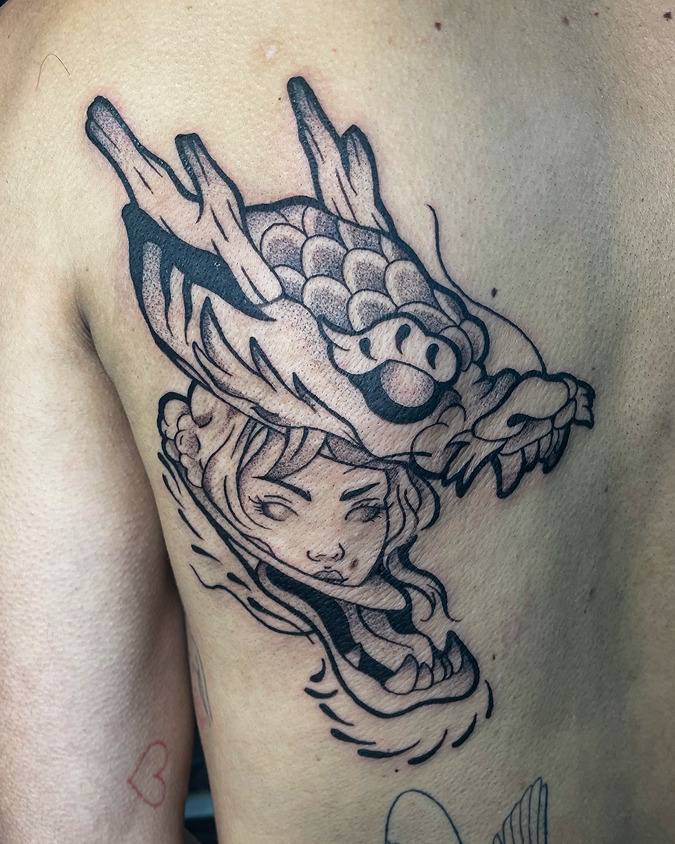 LA DAME AUX SERPENTS