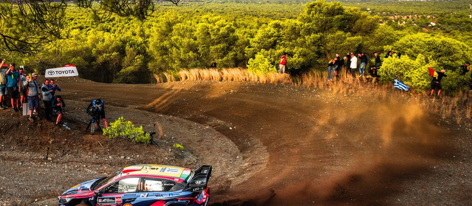 Rally de Grecia: Neuville manda, con Ogier pisándole los talones