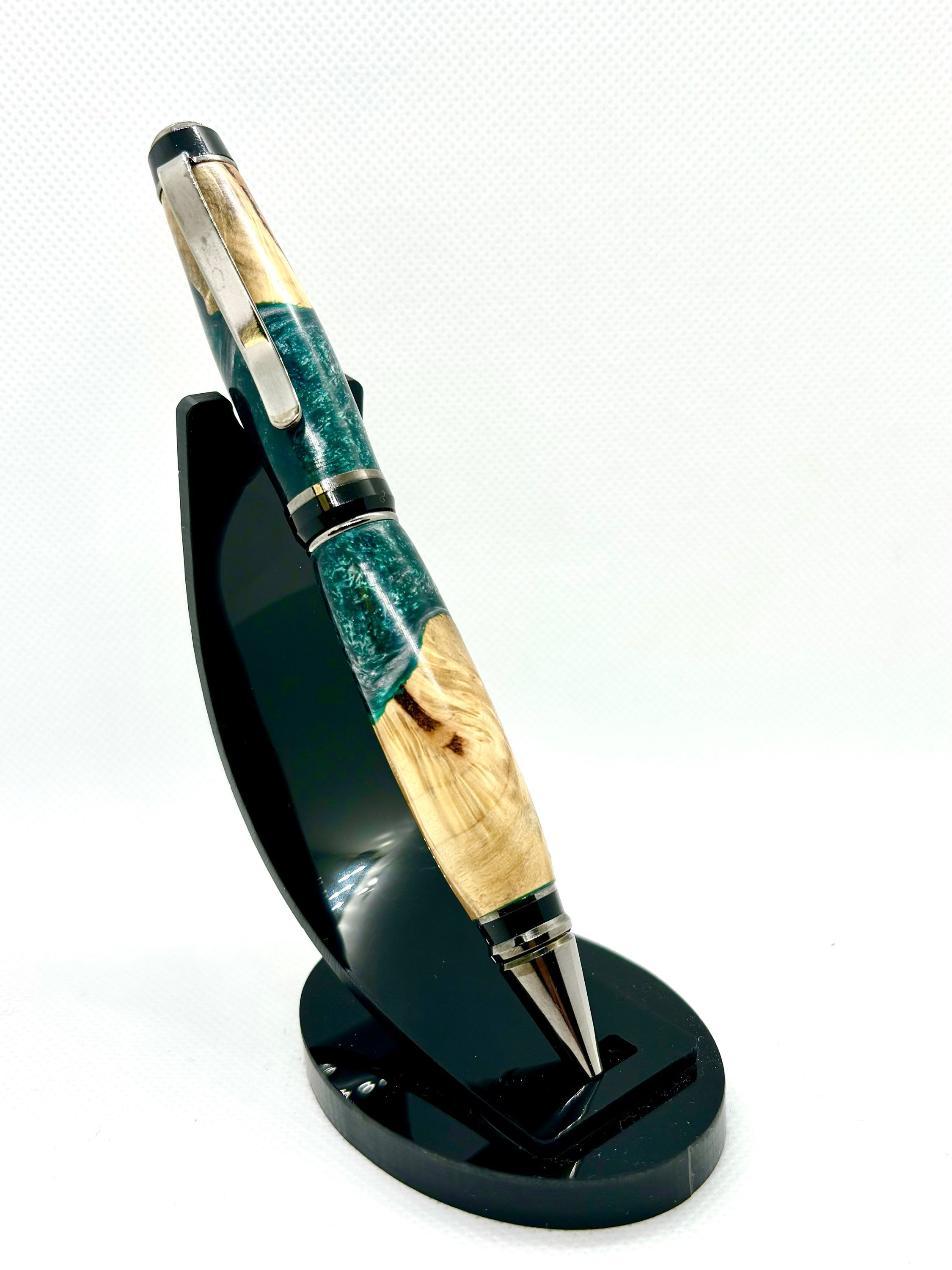 Cigar Twist with Emerald Green Hybrid Blank