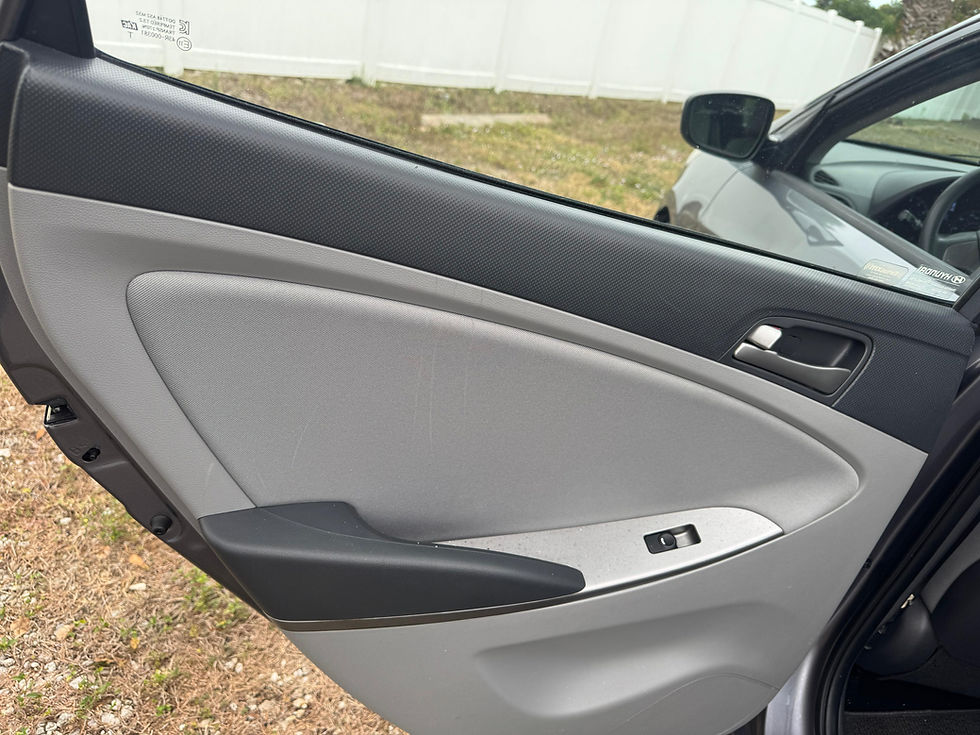 Thumbnail: 2016 Hyundai accent SE sedan 4D