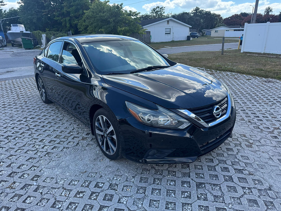 Thumbnail: 2016 Nissan Altima 2.5 SR Sedan 4D