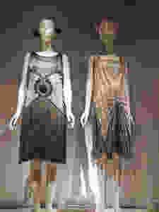 two-flapper-style-dresses-on-manequins-from-museum-exhibit