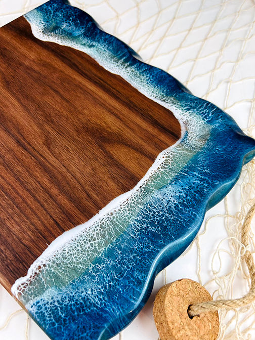 Thumbnail: resin waves