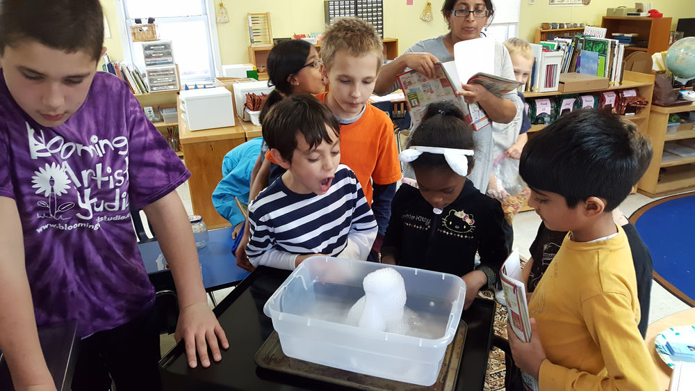 Elementary Dry Ice Experiment