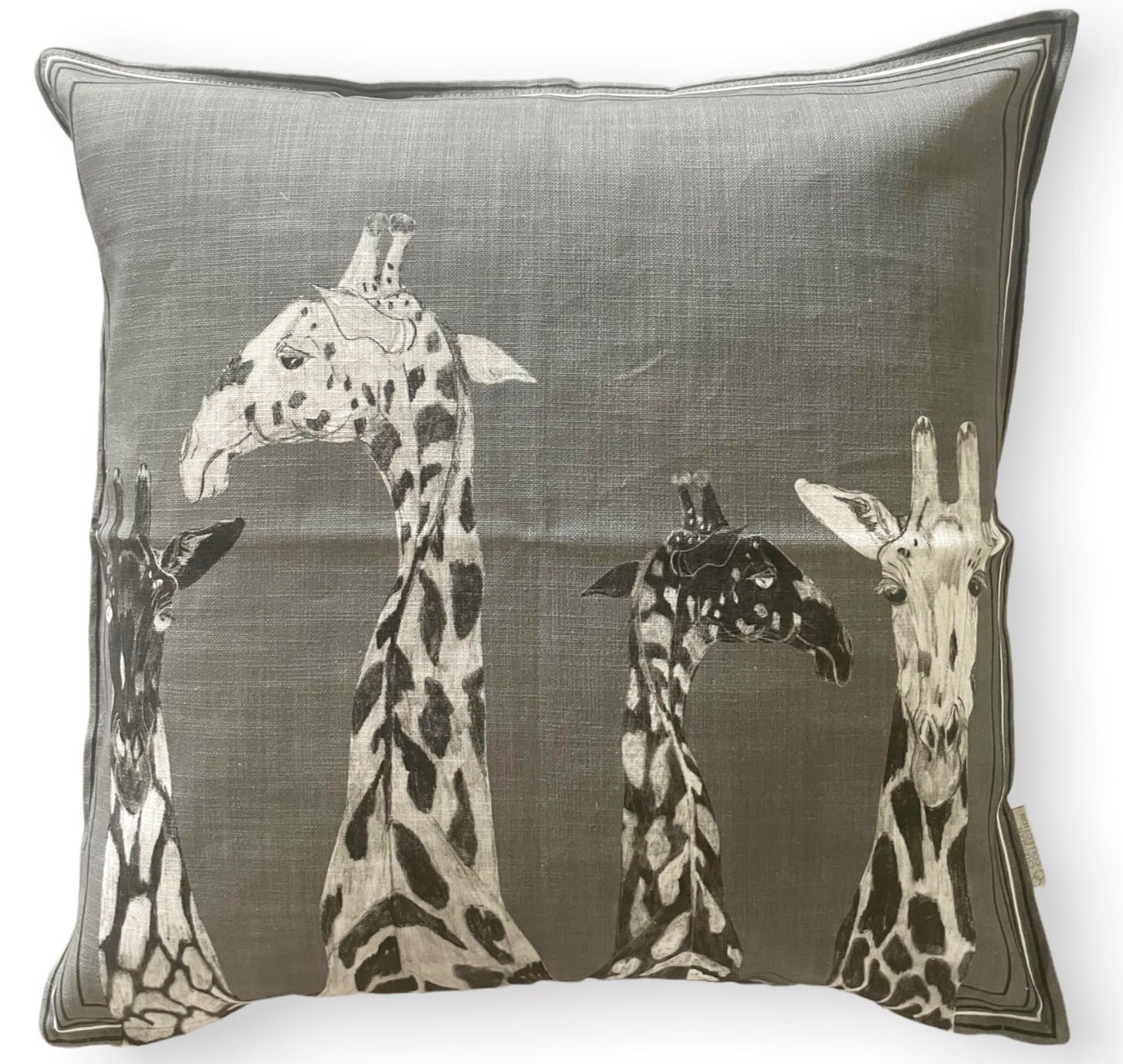 GIRAFFE 20" Square - Dark Grey
