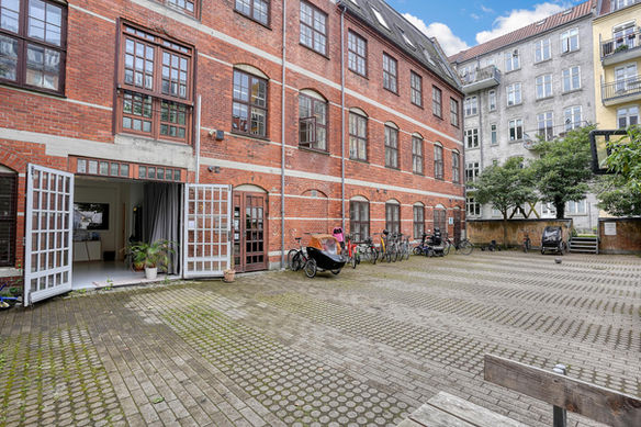 Lejemål til yoga, pilates eller anden træning, kontor eller atelier på Vesterbro