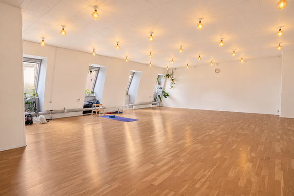 Lejemål til yoga, pilates eller anden træning, kontor eller atelier på Vesterbro
