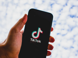 TikTok lanza nuevas funciones para dar protagonismo (por fin) a los compositores