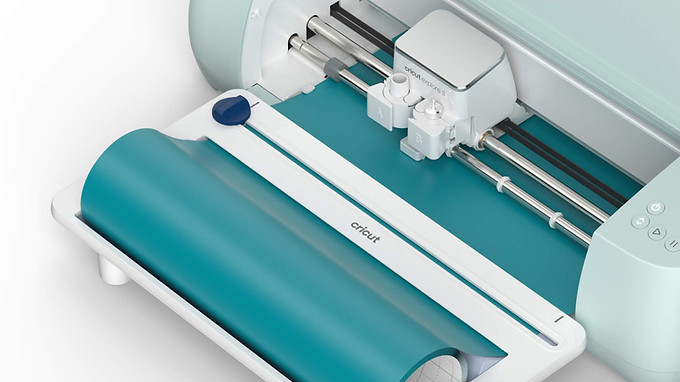 Cricut_Explore_3_Pierre_Harper_Design.jpg