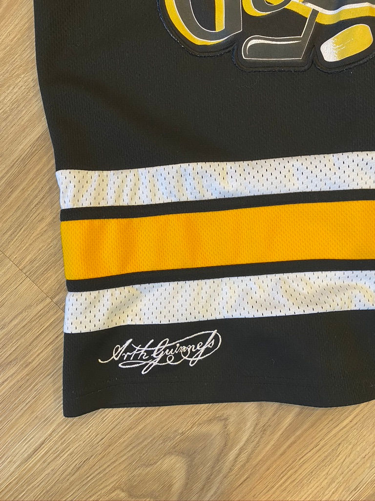 Thumbnail: Guinness Toucan Hockey Jersey