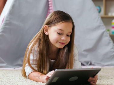 La sobreestimulación en el entorno de nuestros hijos: ¿Cómo afecta su desarrollo y qué podemos hacer?