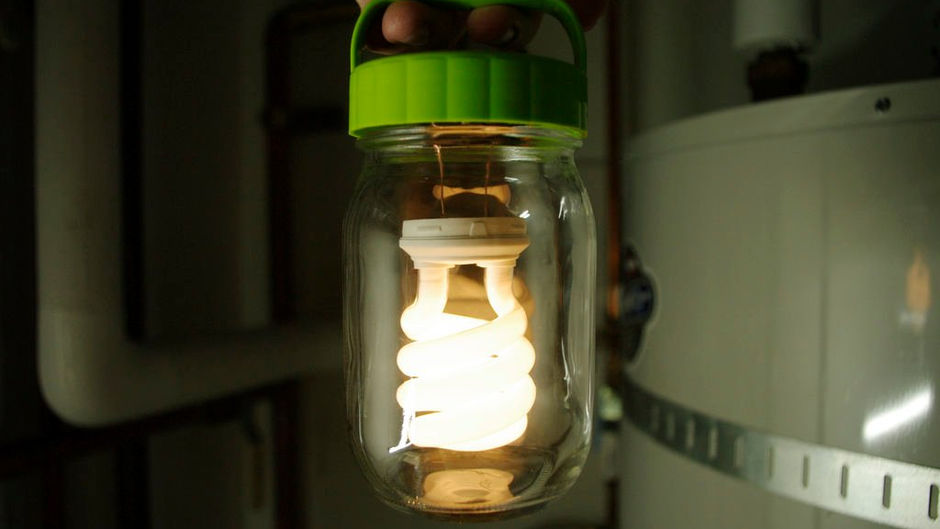 DIY JAR LANTERN