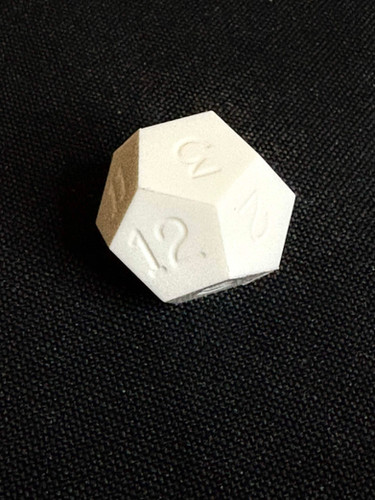 Porcelain D12 Single Die | Gamescience