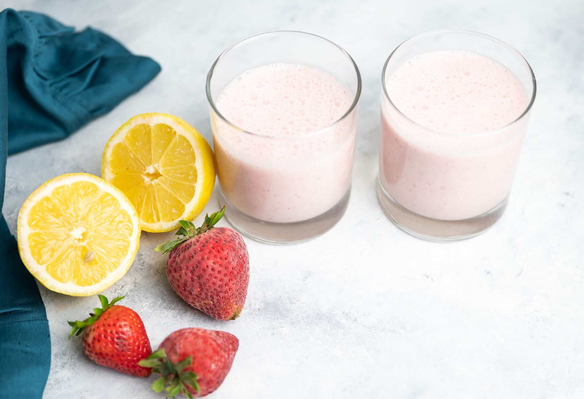 Strawberry, lemon, smoothie
