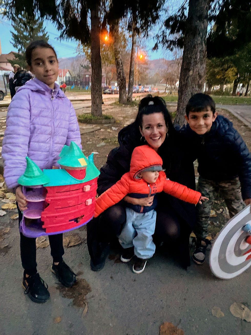 JULIA NOTHILFE_edited.jpg