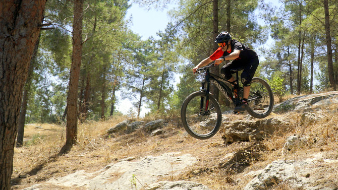 לפעמים חייבים לקפוץ