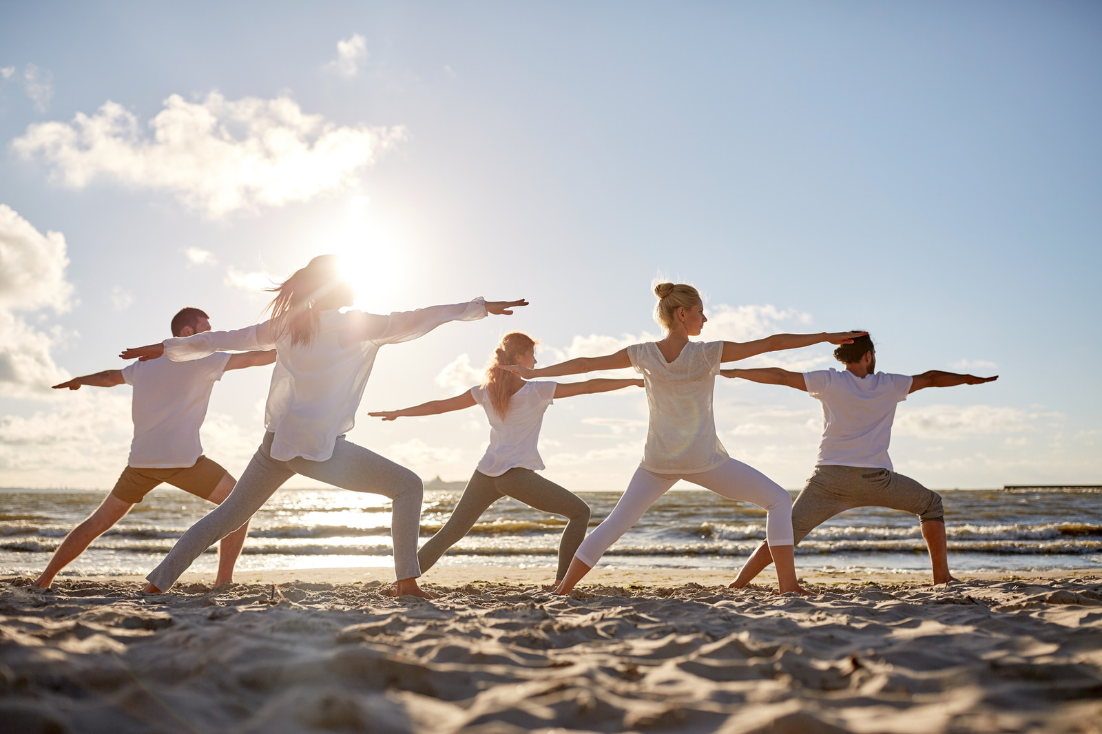 BEACH YOGA
