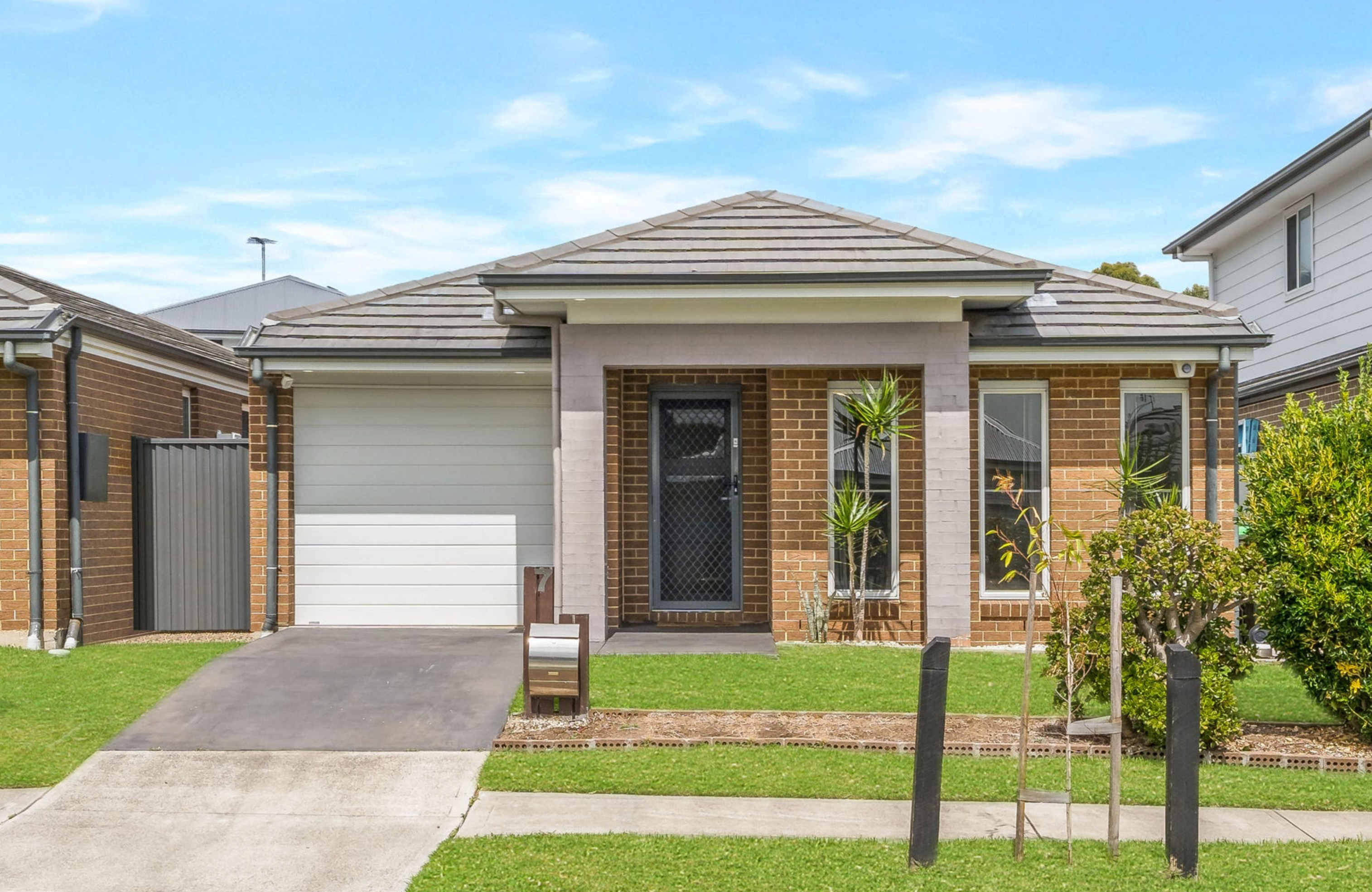 7 Islington Street Denham Court, NSW 2565