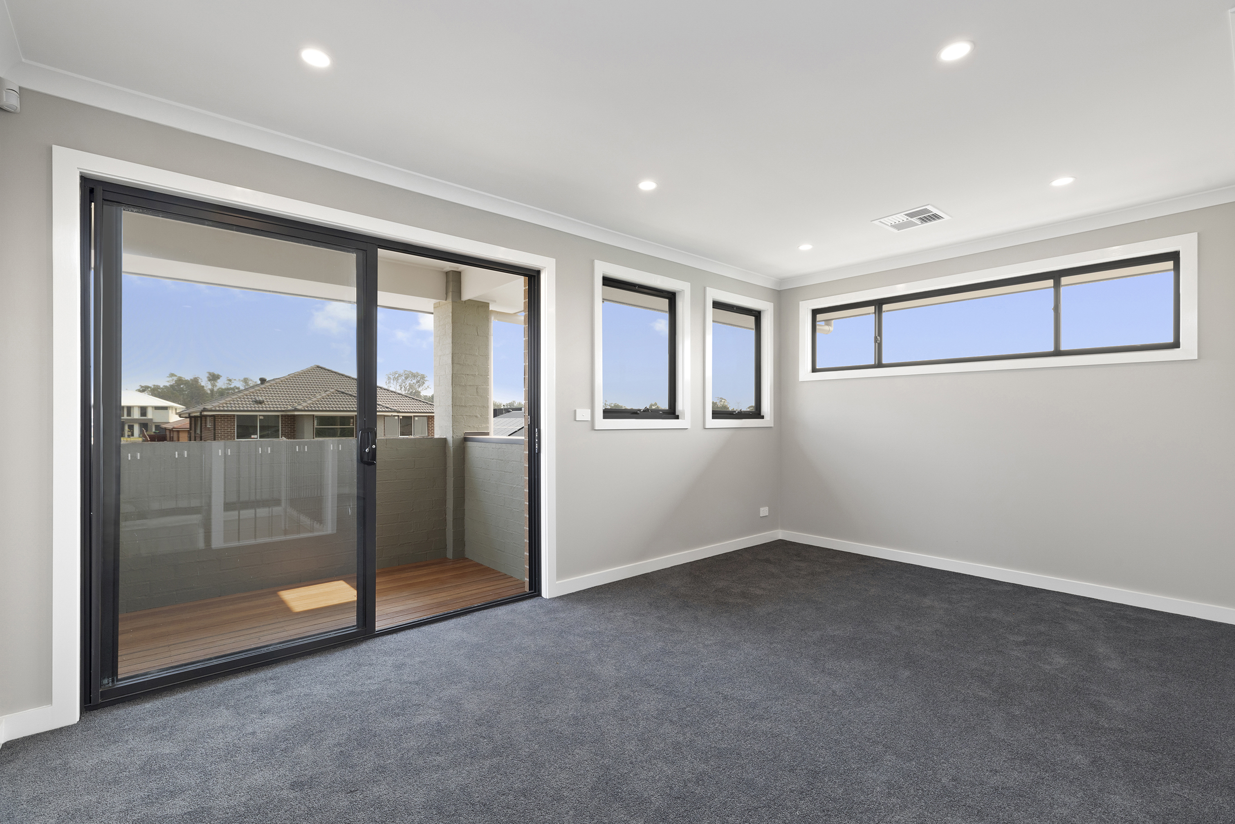 54 Central Park Drive, Claremont Meadows, Claremont Meadows - Thumbnail 5