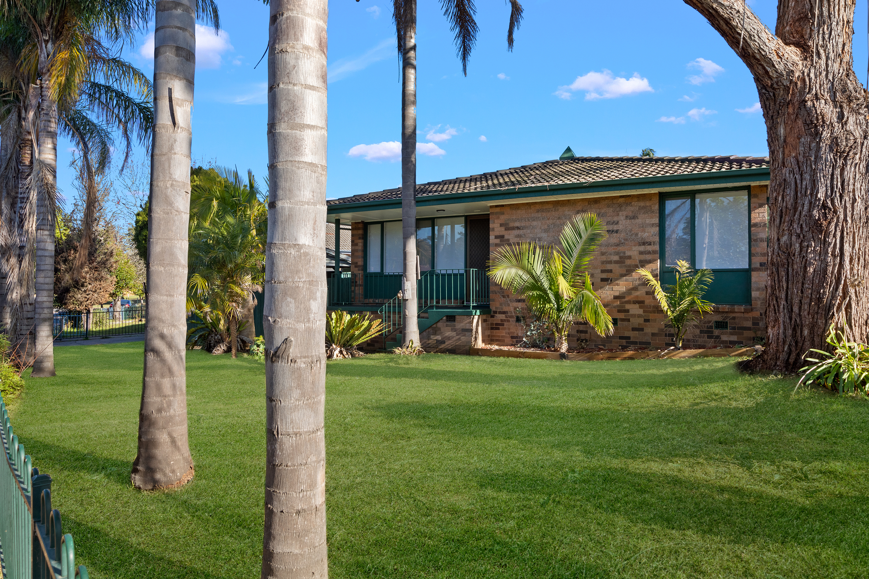 13 ROWLEY PLACE, AIRDS, NSW 2560, Airds - Thumbnail 2